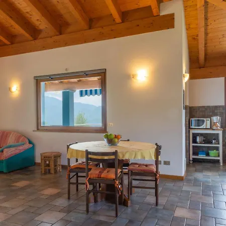 Il Giogo By Interhome מנדלו דל לאריו